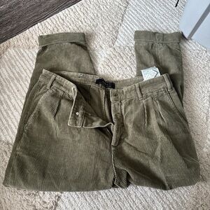 Zara Men's Corduroy Pants in Olive Green